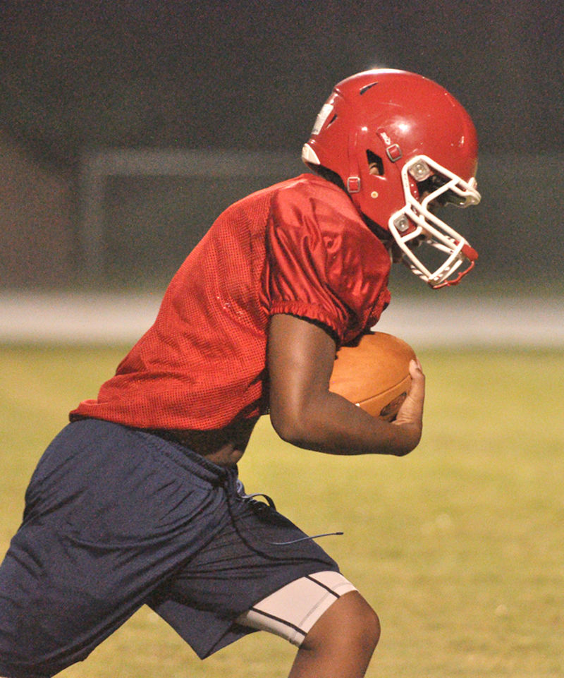spl0818 Freedom football preview 5.jpg